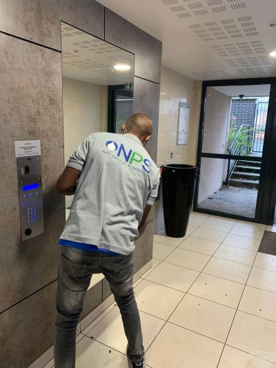 Société de nettoyage net propre et services, nettoyage cage d’escaliers, nettoyage à Paris, en île de France, Gonesse, Saint-Denis